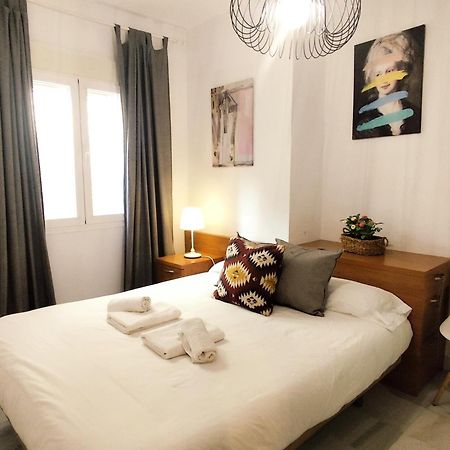 Apartamento San Luis. Plaza De Parking Gratis!!! Seville Exterior photo